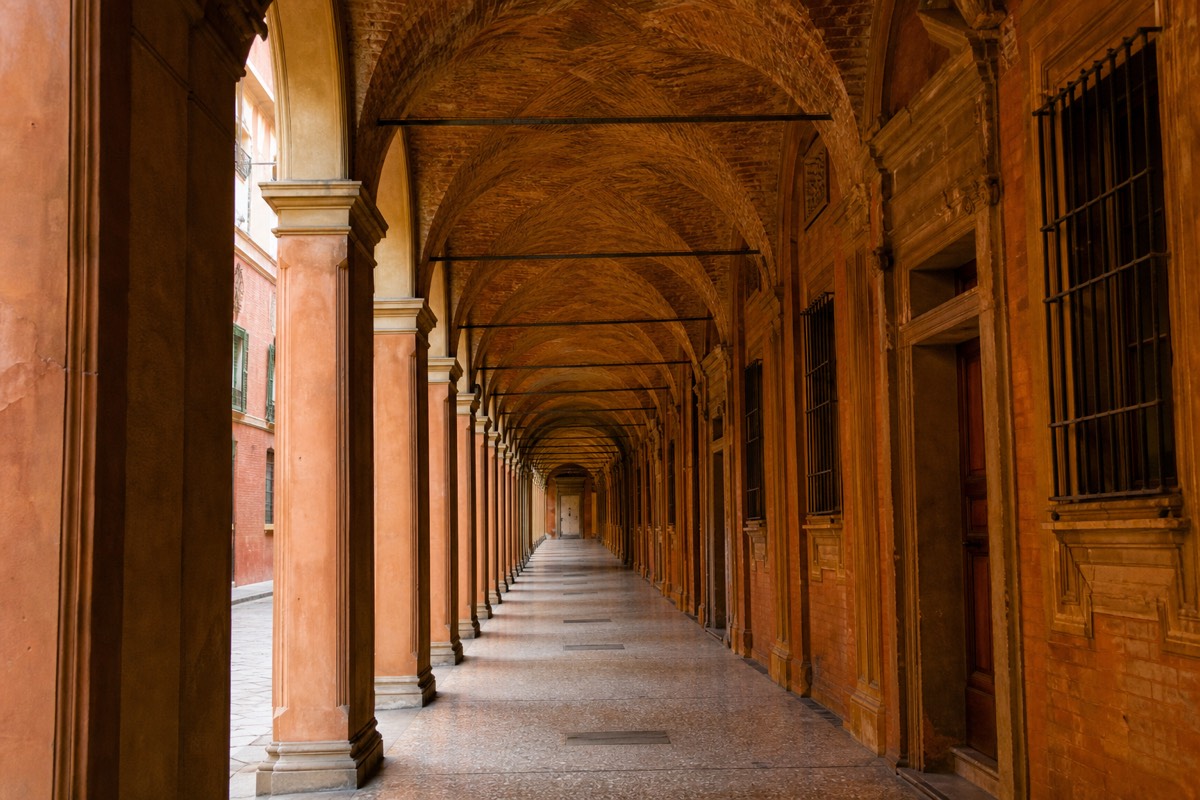 The porticoes of Bologna, a short train ride from Parma, one of the landmarks in the Parma vs Bologna debate