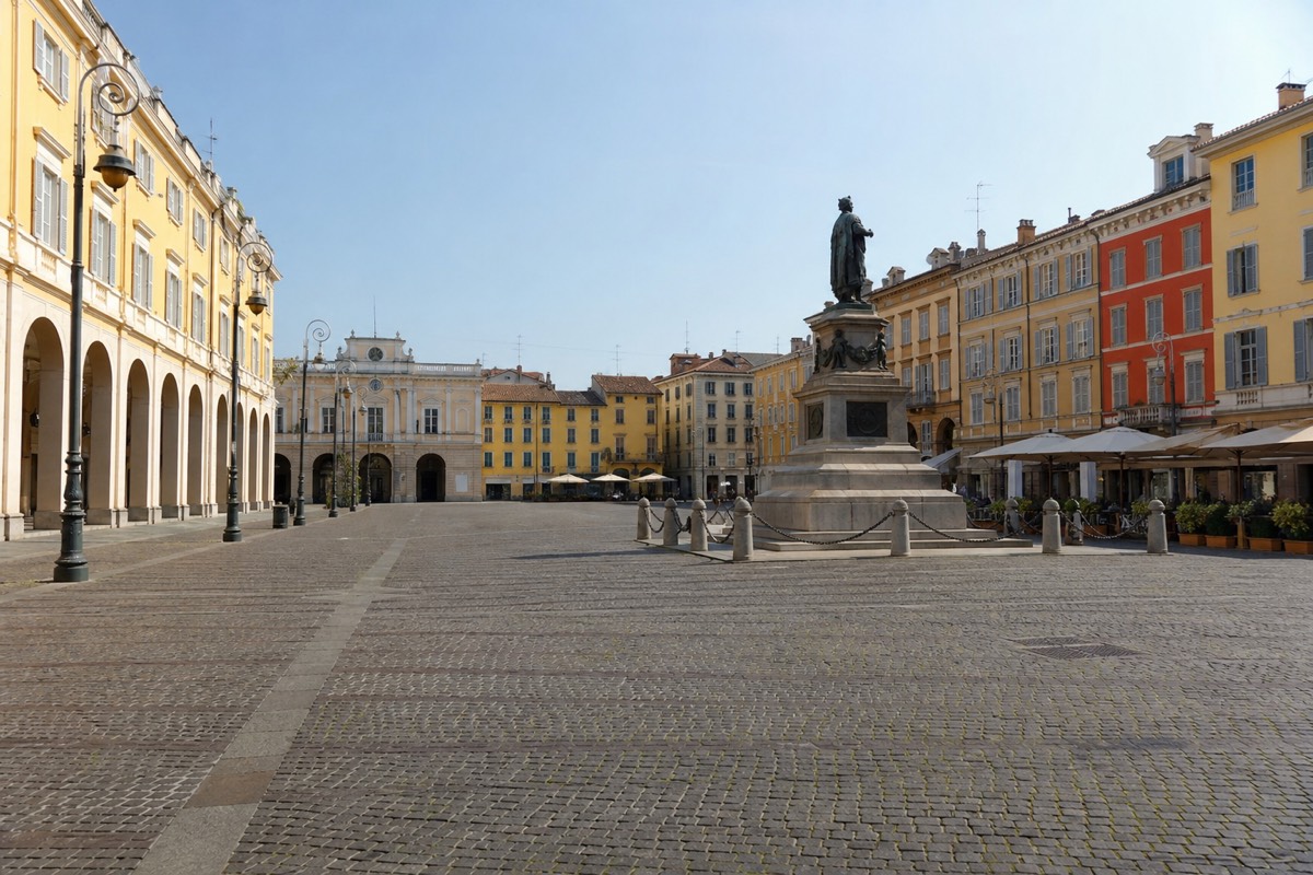 Piazza Garibaldi, the main square in central Parma and a fixture of Parma sightseeing